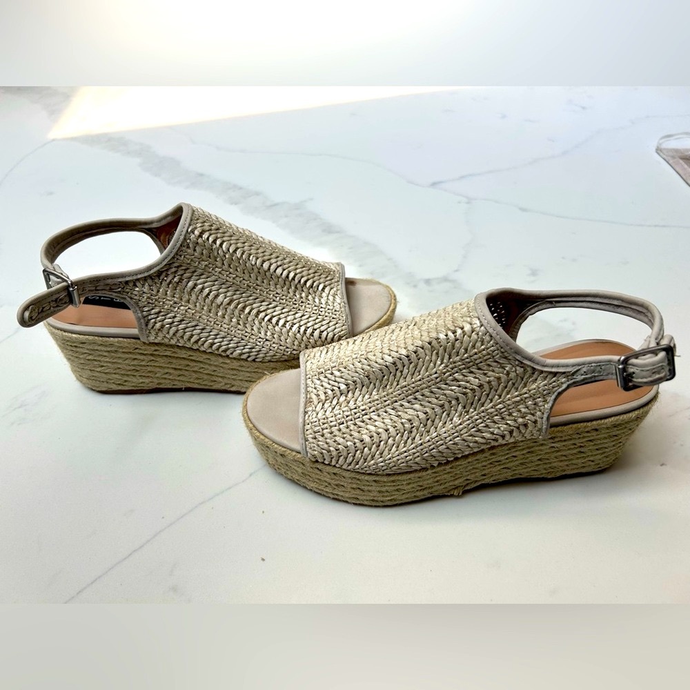 Steve Madden Women's Beige Woven Platform Sandals, size 8.5M